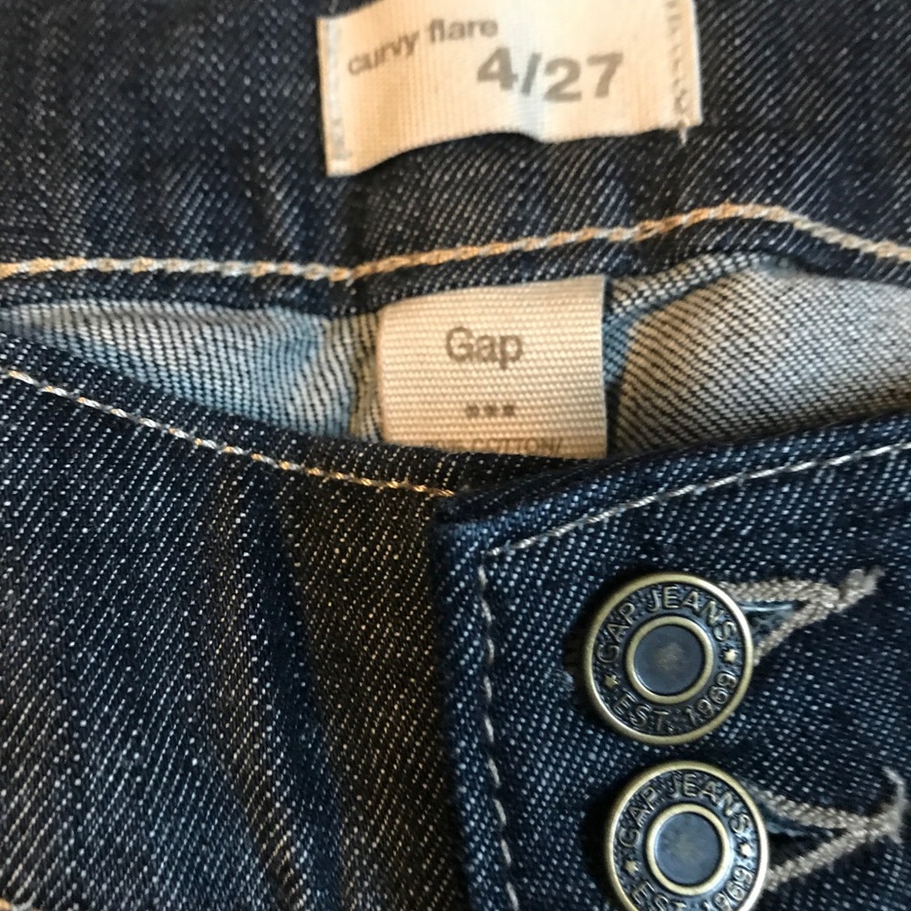 Brand New Gap Jean crops